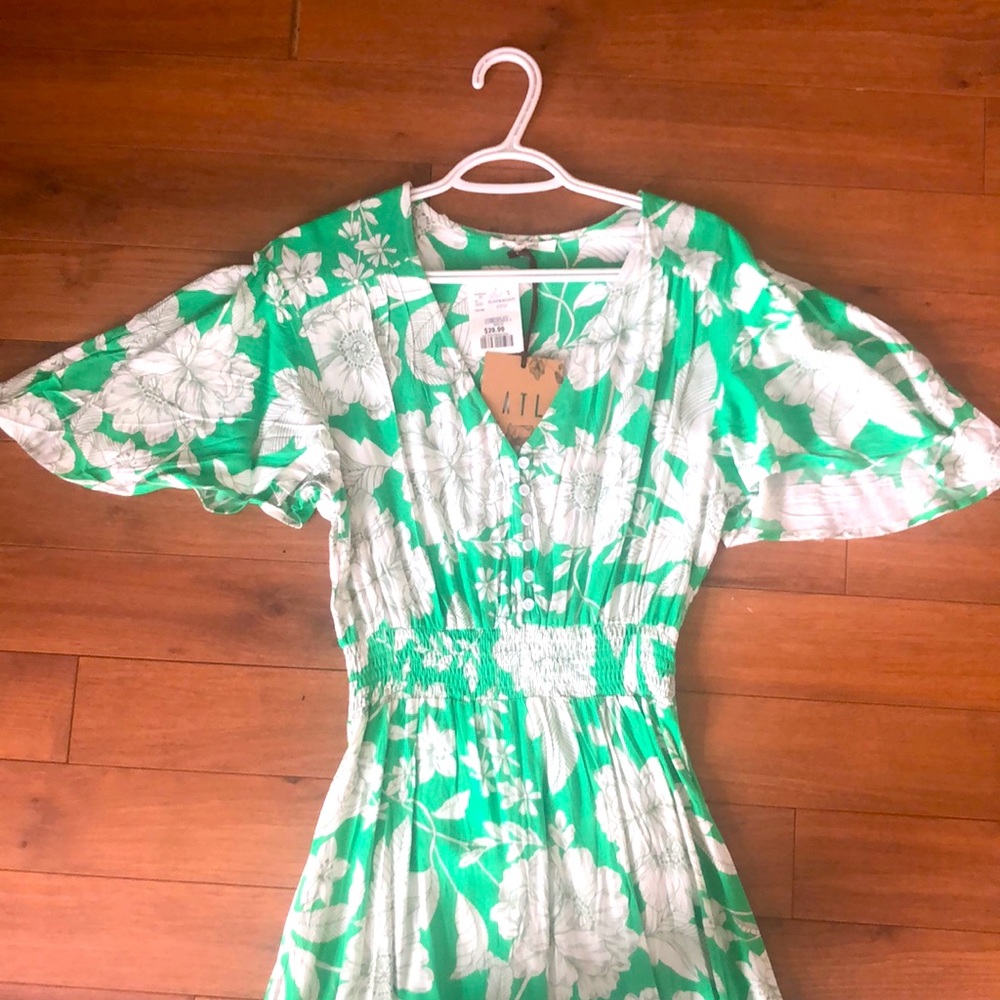Gorgeous flowy green & white dress- size M - Picture 3 of 8
